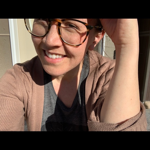 Meet your Posher, Jenelle - Picture 1 of 1